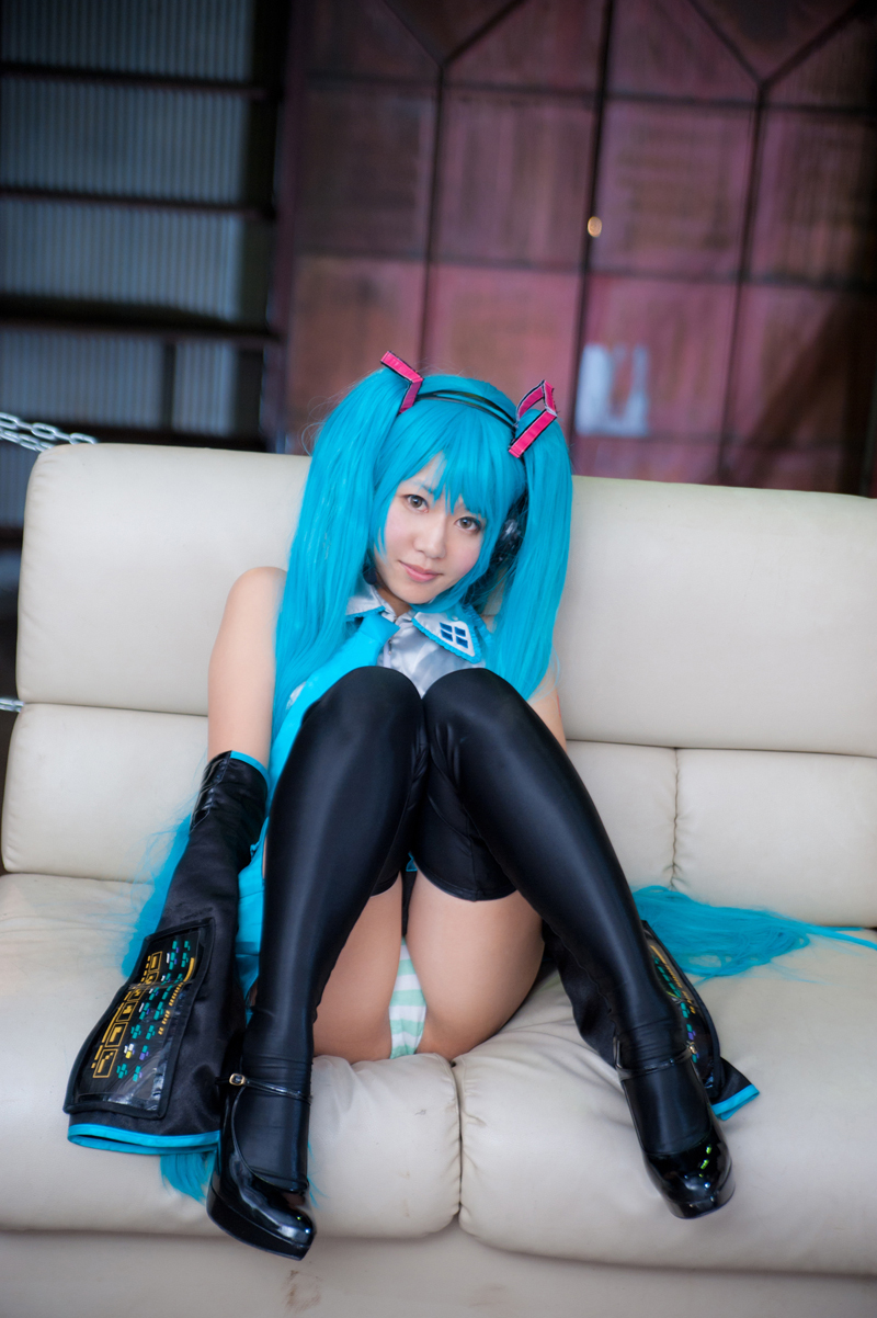 [Cosplay]   cos制服双姐妹